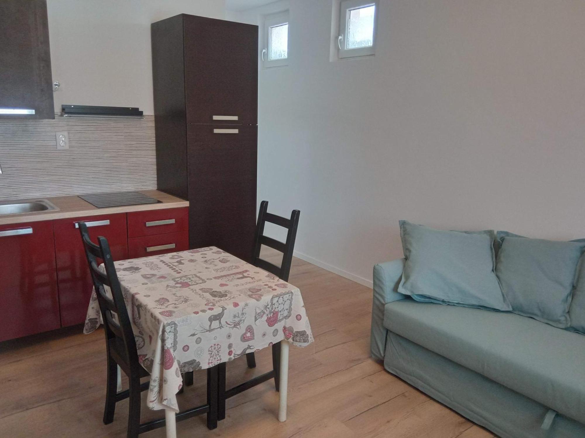Vinka Apartment 斯瑞瑟尔 外观 照片
