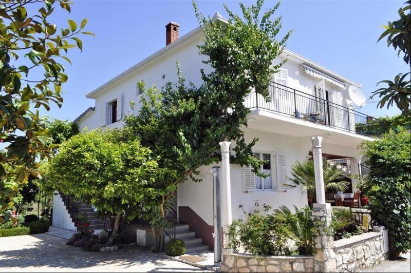 Vinka Apartment 斯瑞瑟尔 外观 照片